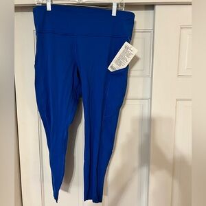 NWT Lululemon Fast & Free 7/8 Tight II *Non-Reflective Nulux 25"
Jet Stream